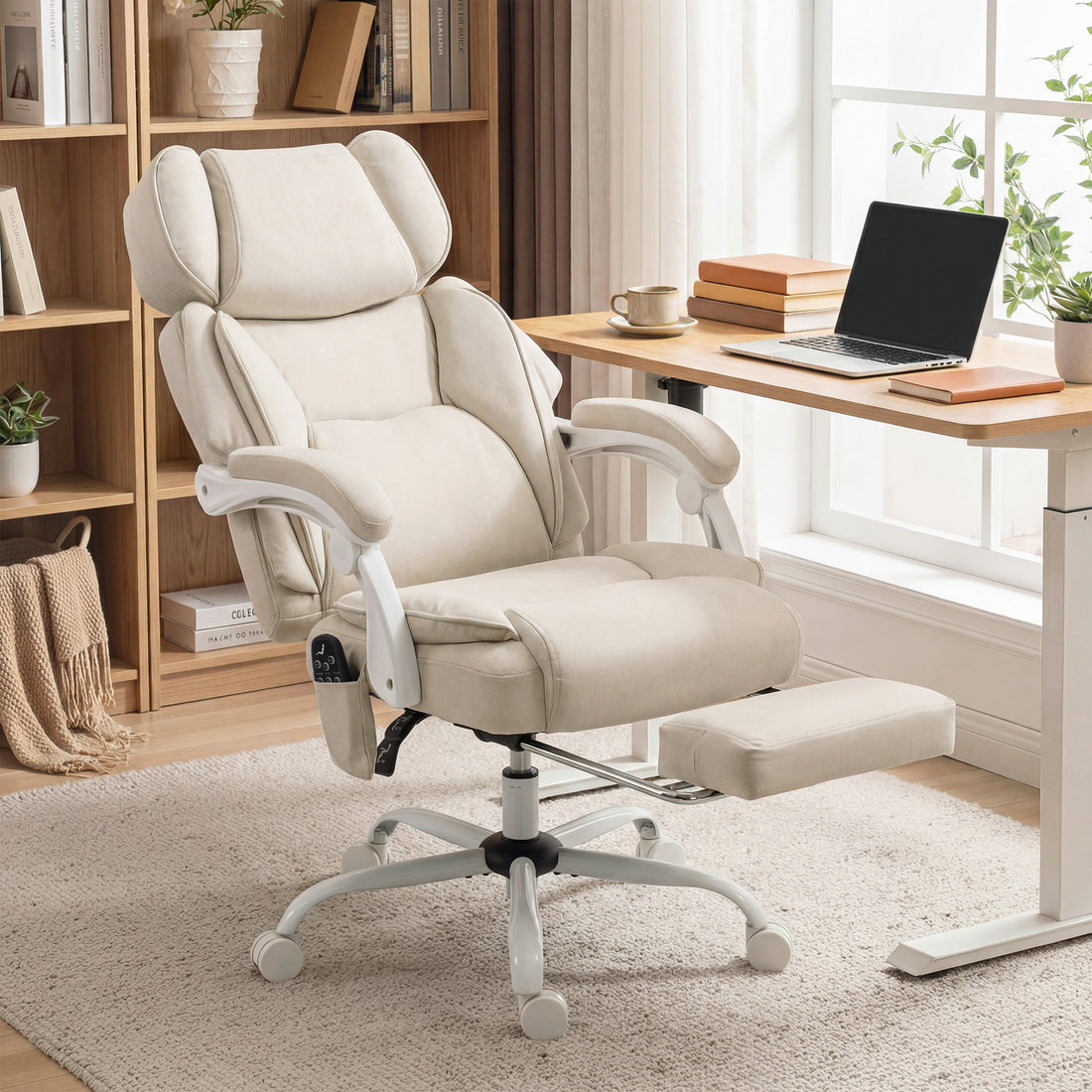 Massagestol med fotstöd | Färg: Gräddvit | Mått: 70x75,5x114,5-122,5 cm