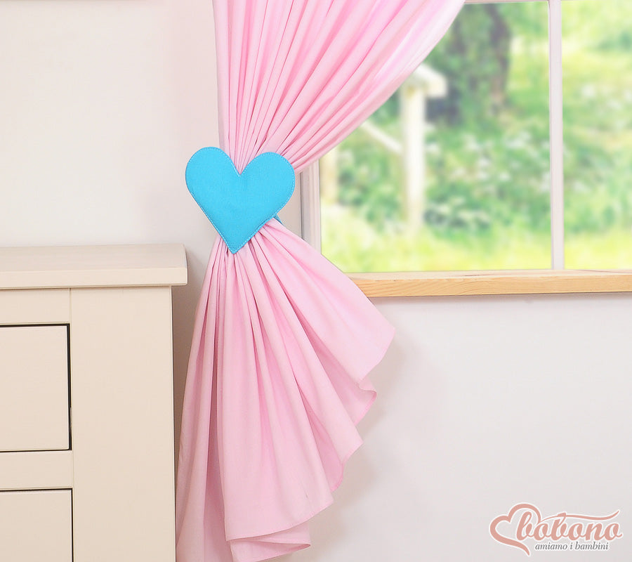 Gardiner till barnrum - Fönsterdekoration - Glada hjärtan och genomskinliga