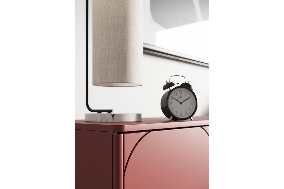 Sonatia II vierdeurs ladekast met push-to-open en softclose deuren | Kleur: Bordeauxrood