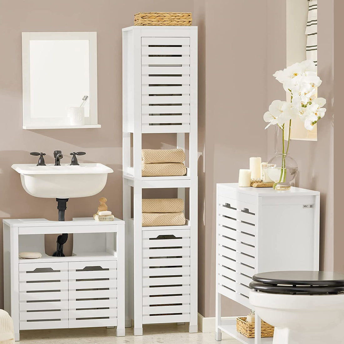 Badkamer Hoge Kast - Kast - Badkameropberger - Kast met 2 lattendeuren en 2 planken