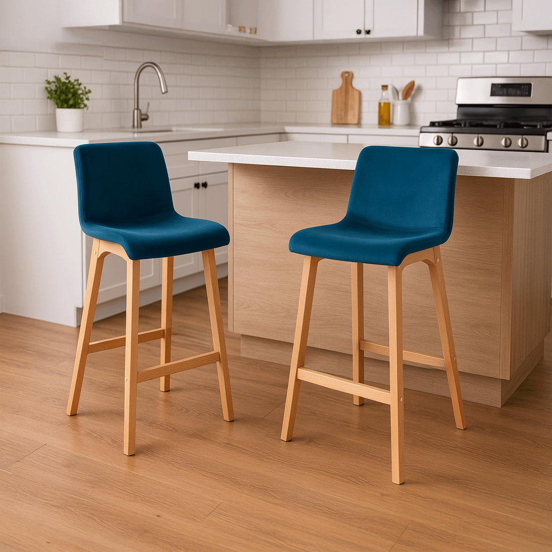Barkruk Fluweel Blauw – Kruk – Ergonomisch comfort – Met stevige beukenhouten poten Kleur blauw