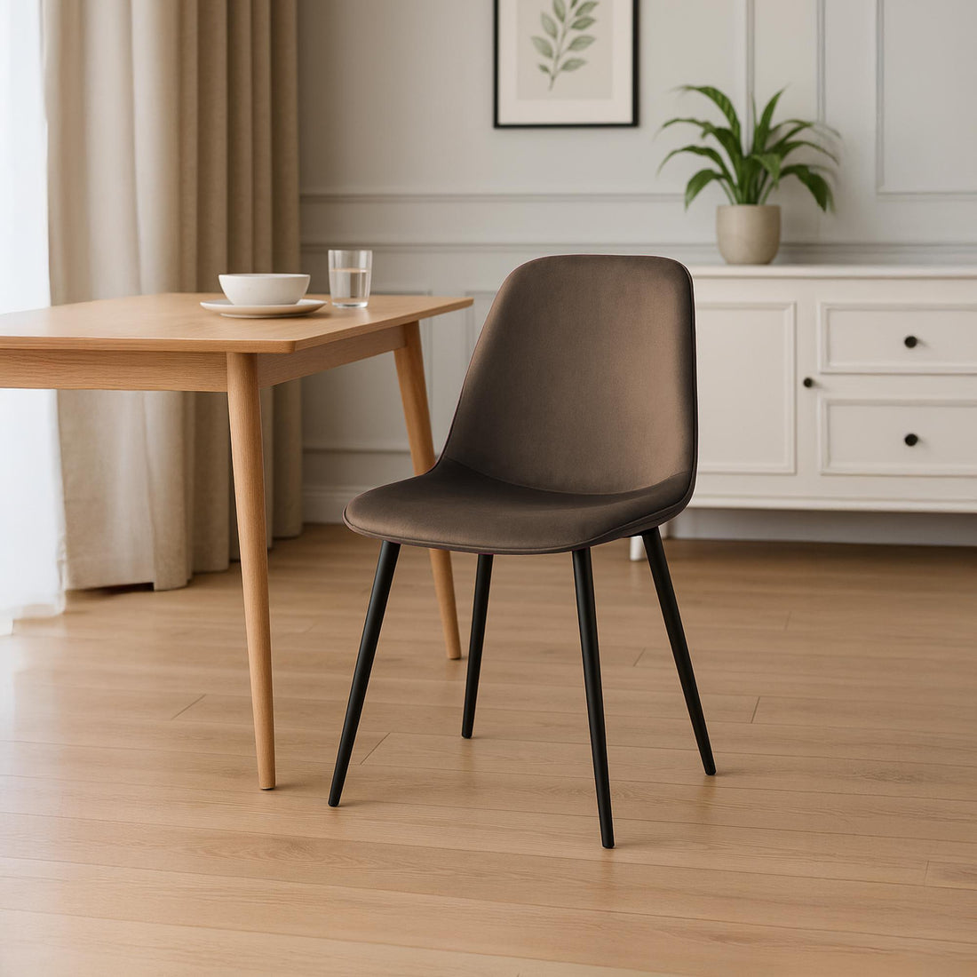 Set van 4 Fluwelen Eetkamerstoelen - Keukenstoelen - Elegant & Comfortabel - Stevig Metaal Frame Kleur bruin