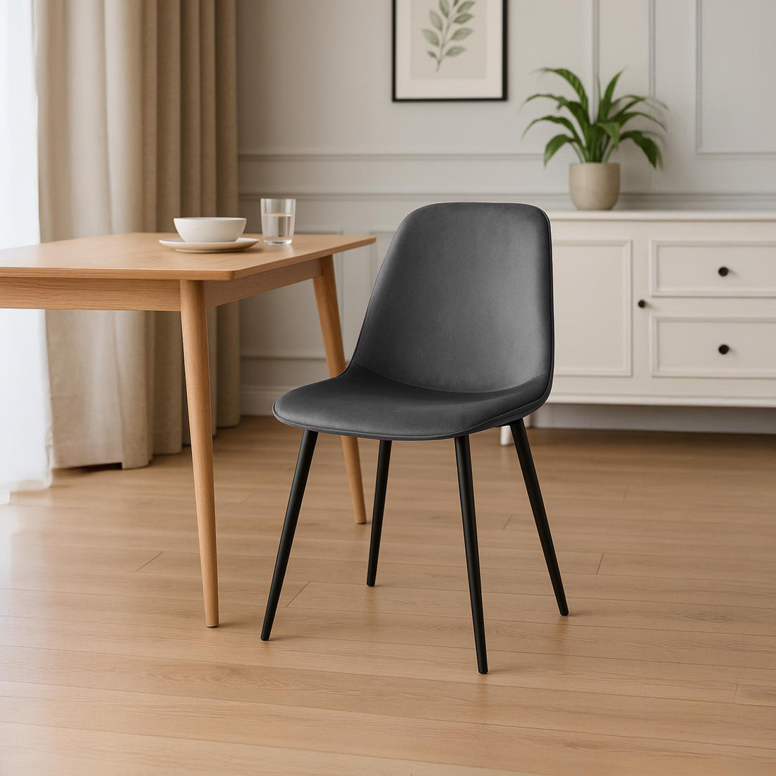 Set van 4 Eetkamerstoelen - Keukenstoelen - Donkergrijs Fluweel - Extra Comfort - Stevig Onderstel Kleur donkergrijs