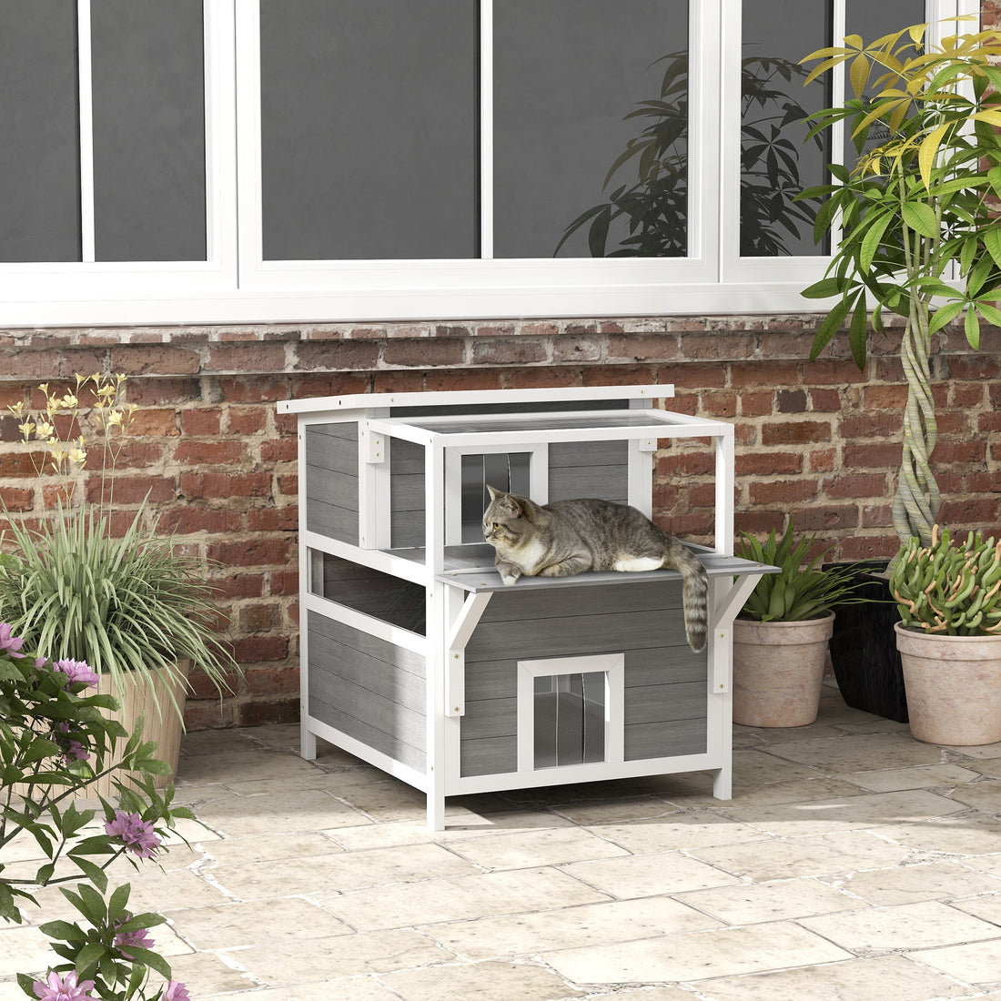 2-laags kattenhuis met balkon voor binnen en buiten | Kleur: Grijs-wit | Afmetingen: 87x64x76 cm