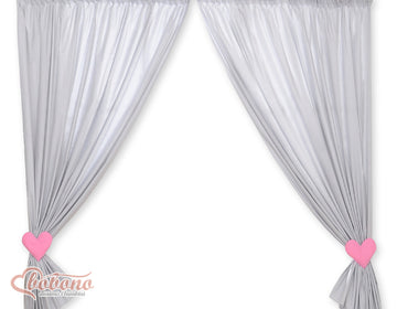 Set med 2 barngardiner - nätgardin - genomskinlig med hjärtmönster i grått och rosa