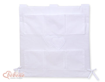 Hängande hjärtan vita sängkläder - sängorganisatör - 6 förvaringspåsar för babysaker