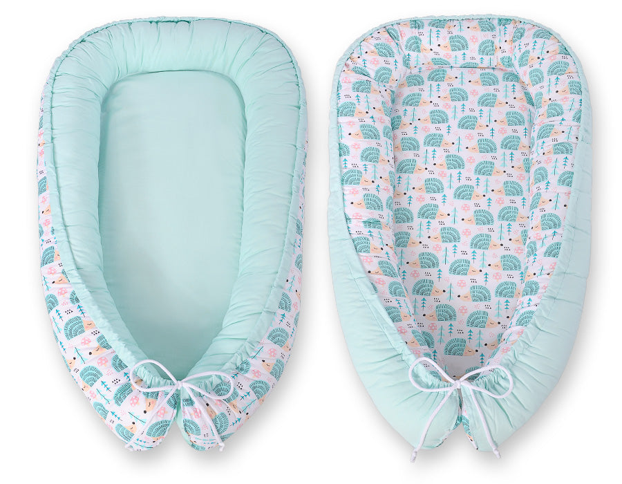 Baby nest – babynestje – verstelbaar & dubbelzijdig voor optimale veiligheid – BOBONO Egel mint