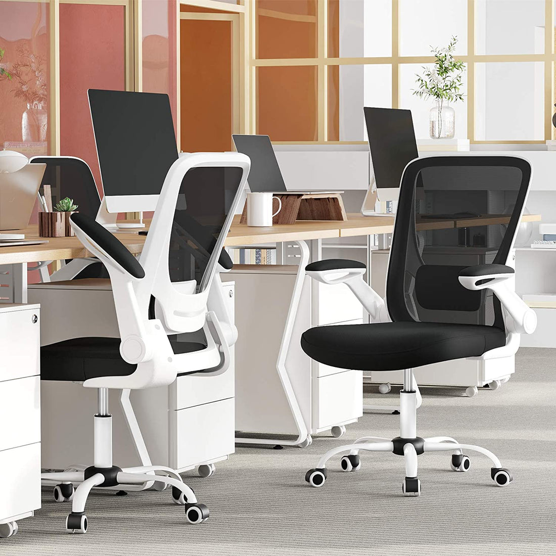 Ergonomisk kontorsstol med mesh, justerbart svankstöd, svart/vit, 66 x 60 x (99-107) cm