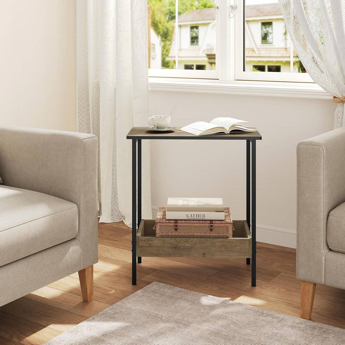Beistelltisch mit 2 Ablagen, Metall und Holzoptik | Graue Holzoptik | 50x25x55 cm