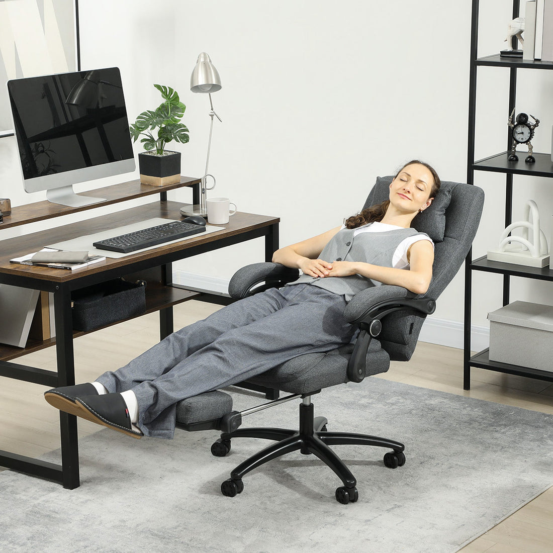 Massage bureaustoel met USB en wielen | Kleur: Grijs | Afmetingen: 64x74x109-117 cm