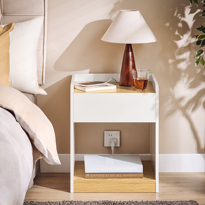 Nachtkastje - Nachtkastje - Slaapkamerorganizer - Verbetert de privacy - 45x55x40cm - PB- en MDF-materiaal - Handige oplaadfunctie