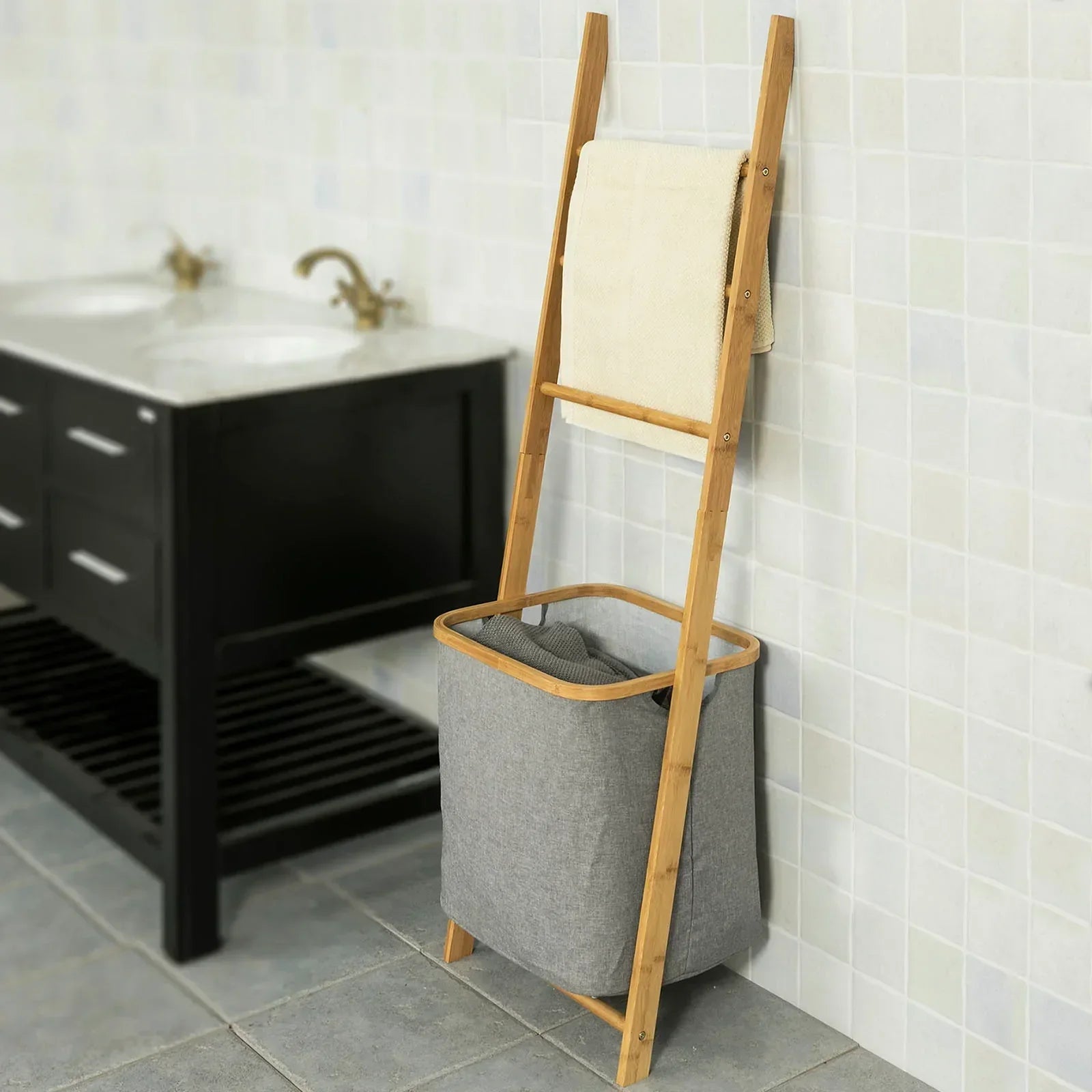 Badkameropbergplank - Handdoekhouder met 3 ophangrails en afneembare wasmand