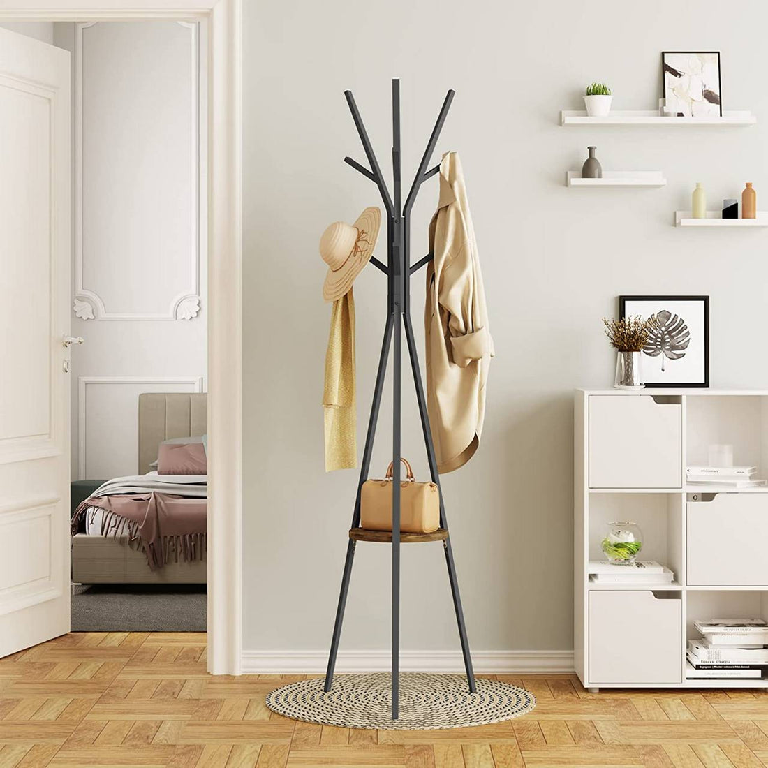 Freistehender Garderobenständer in Baumform mit 9 Haken und Regal | Schwarz | 45,5x45,5x180 cm