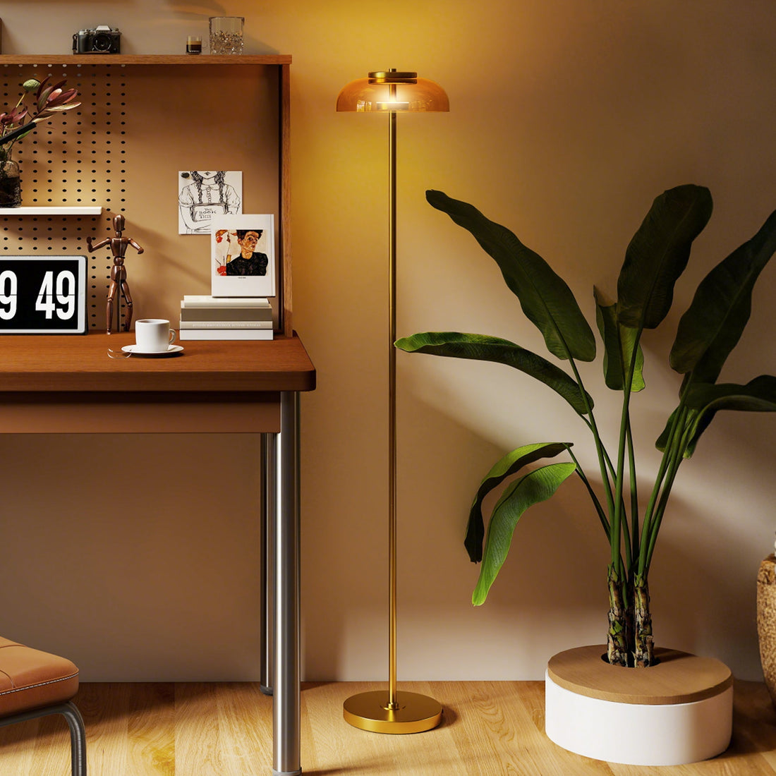 LED vloerlamp goud 3000K met voetschakelaar | Kleur: Goud | Afmetingen: 25x25x134 cm
