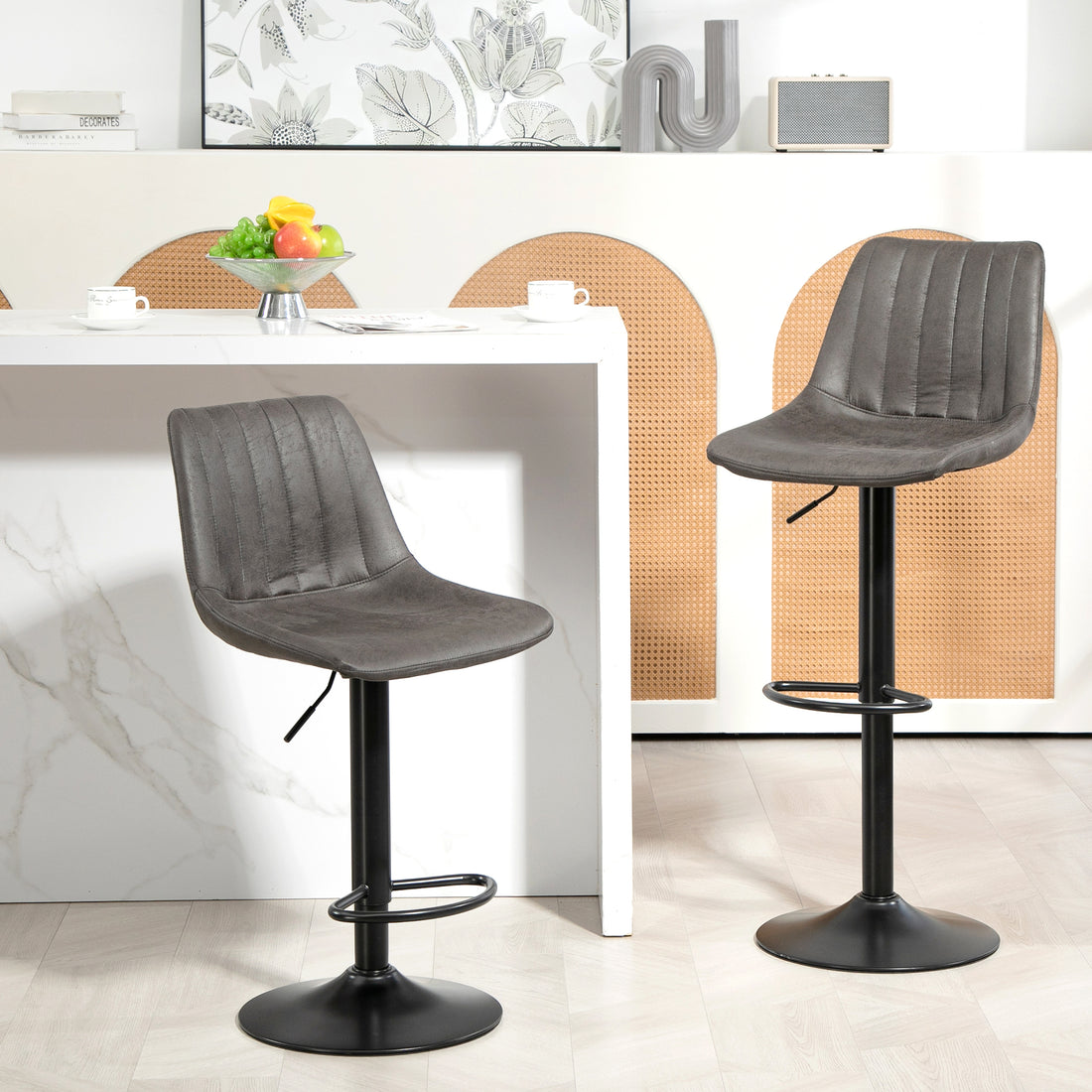 2 verstelbare retro barkrukken | Kleur: Donkergrijs | Afmetingen: 43x46,5x89-110 cm