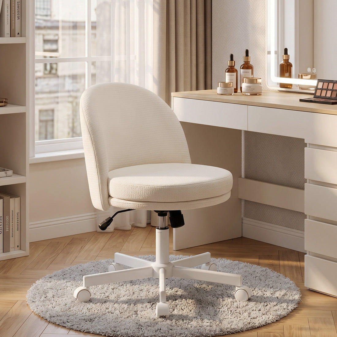 Bürostuhl mit Chenille-Optik und Wippfunktion | Farbe: Cremeweiß | Maße: 57x58x73-83 cm