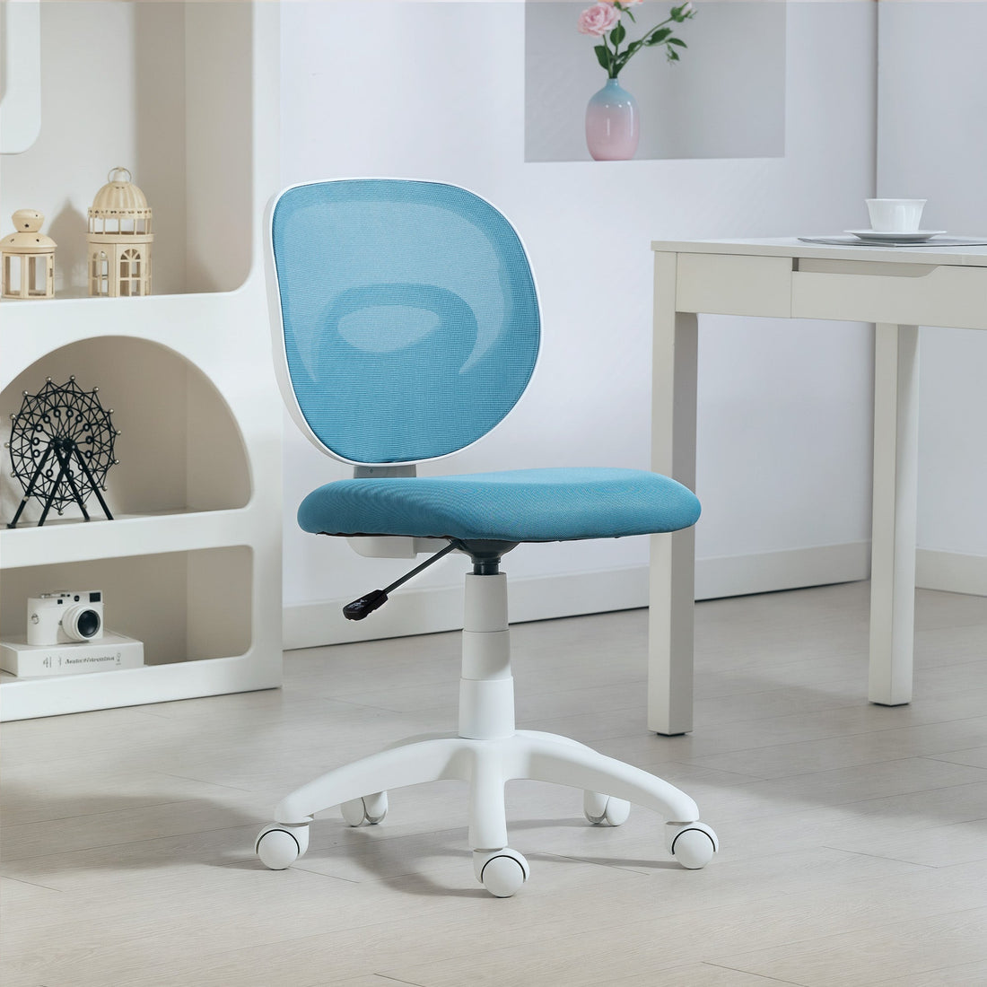 Ergonomischer Bürostuhl mit C-Rückenlehne | Farbe: Blau, weiß | Abmessungen: 59.5x53x81-89 cm