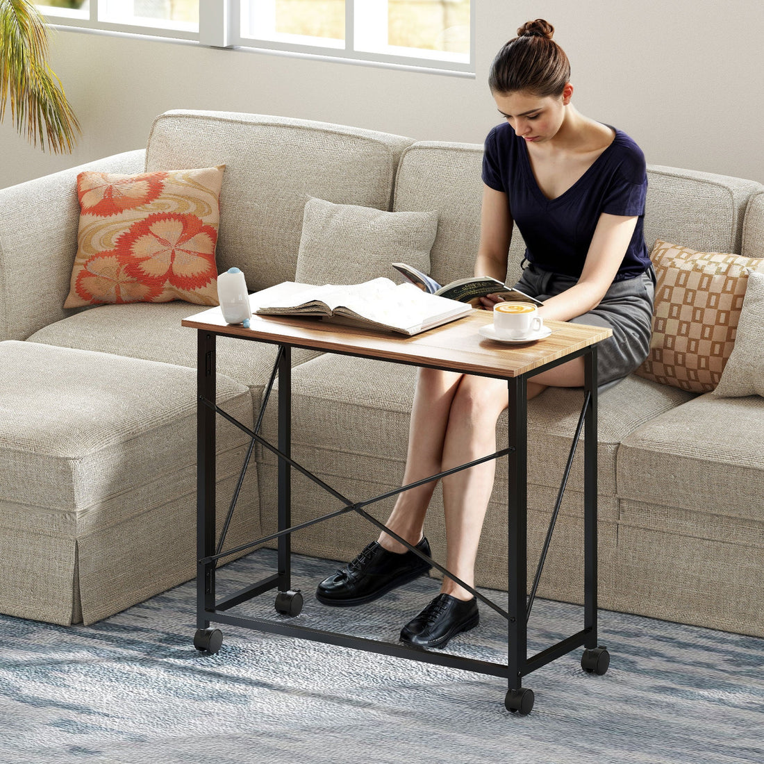 Klappbarer Schreibtisch mit Rollen | Farbe: Braun, Schwarz | Maße: 80x40x75 cm