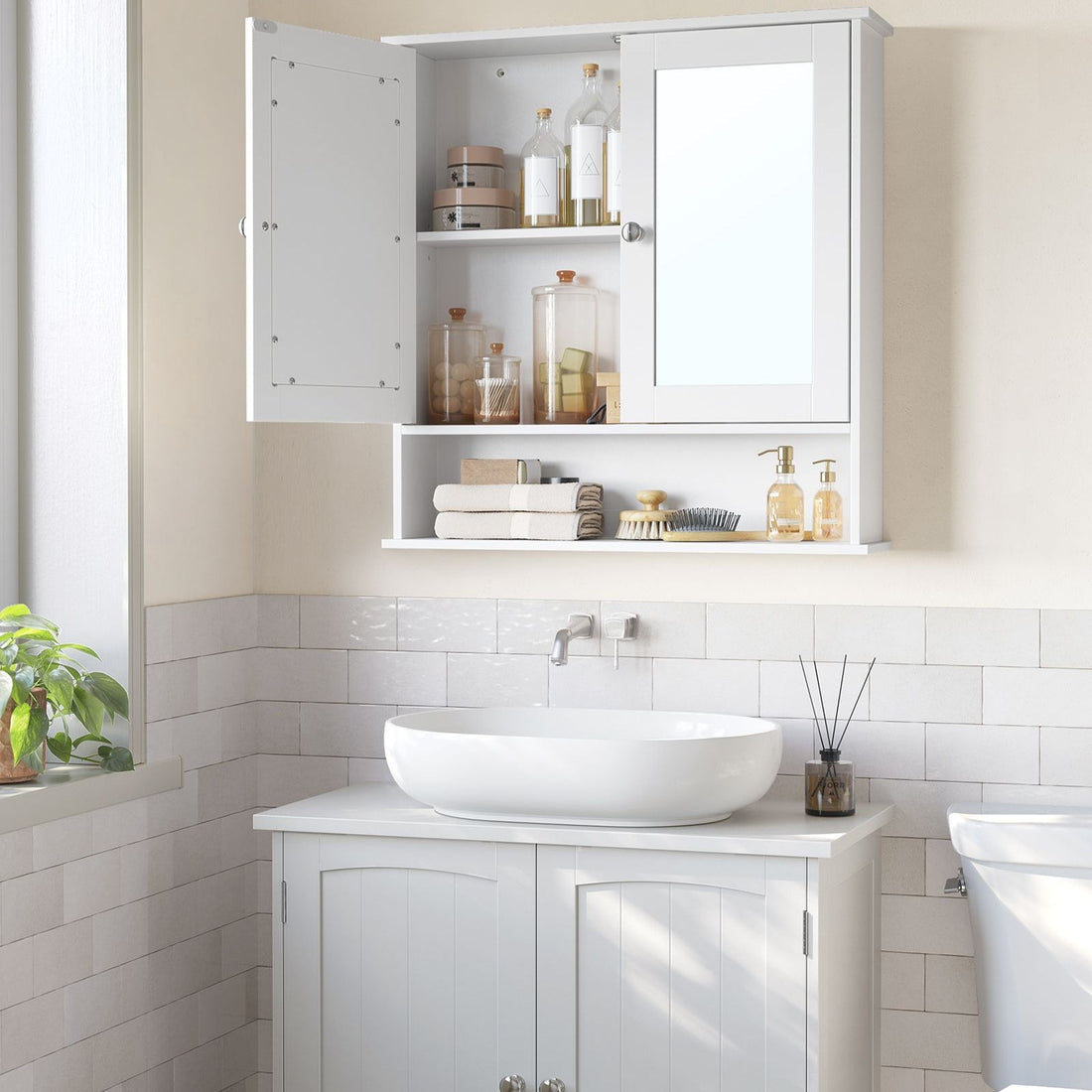 Weißer Spiegelschrank - Badezimmerschrank - MDF - viel Stauraum - 15 x 65 x 75 cm