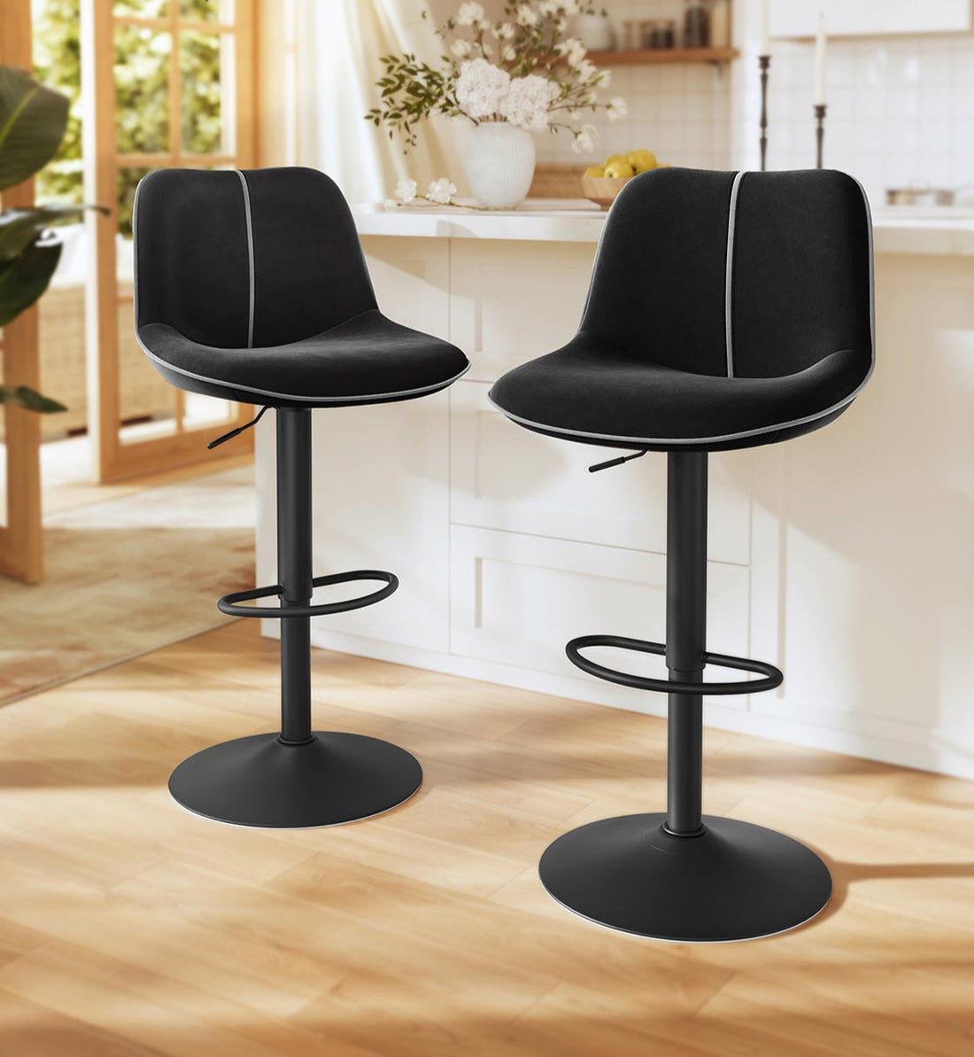 Set schwarze Barhocker, verstellbar, Samt, 49,5 x 45 x (88,5–109,5) cm