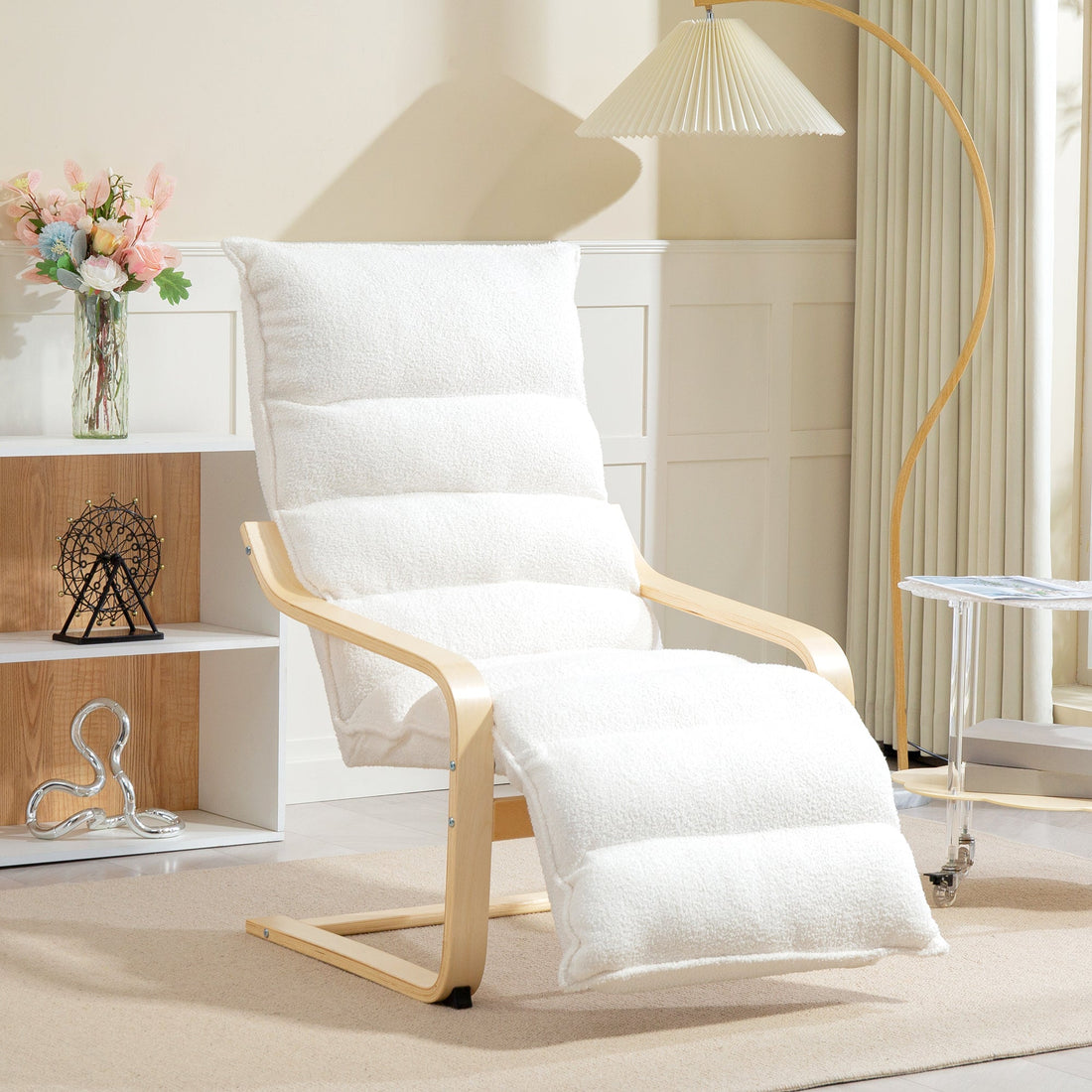 Weißer Lounge-Sessel mit verstellbarer Fußstütze | Farbe: Weiß | Maße: 67x93-114x105 cm
