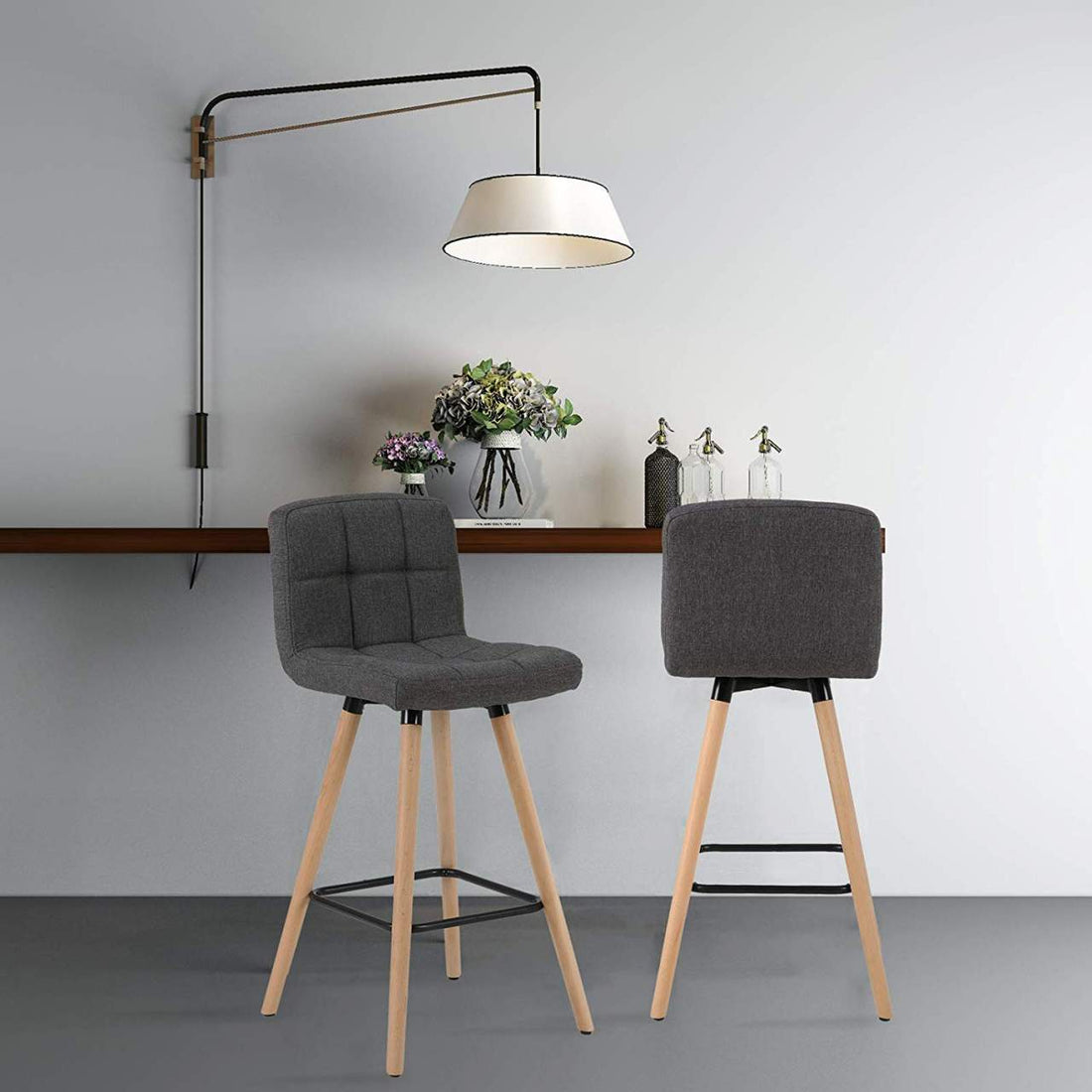 Set med 2 barstolar med ryggstöd och fotstöd | Mörkgrå