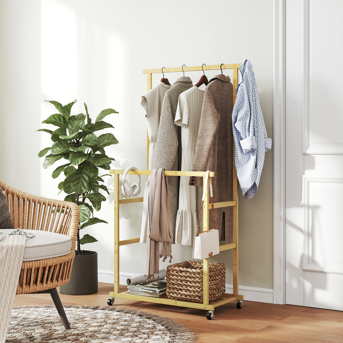 Bamboe kledingrek op wielen met schoenenrek | Kleur: Naturel | Afmetingen: 80x40x160 cm