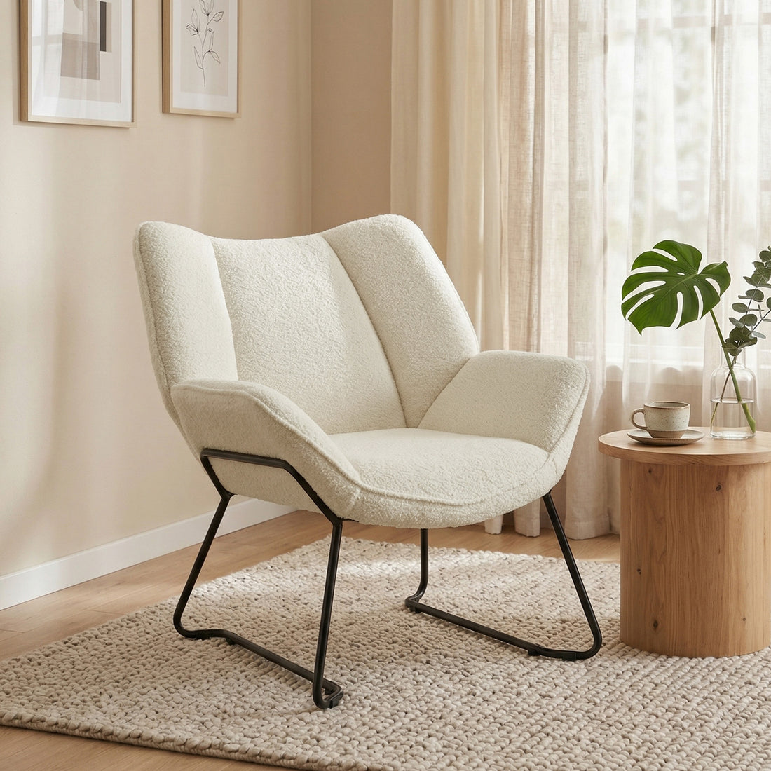 Sherpa fåtölj med bred rygg | Färg: Vit | Mått: 71x73x81 cm