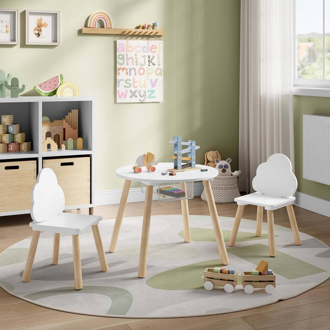 Ronde kindertafel met 2 stoelen en netzak | Wit + lichte eik | 52x52x43,5 cm