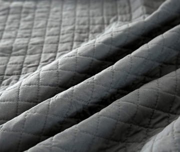 Omkeerbare gewatteerde bedsprei Patchwork | Donkergrijs | 220x240 cm