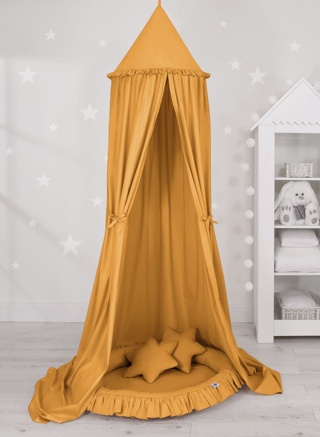 Hängande baldakin och babynestset – barnrumsset – allergivänligt – honungsgult – handgjort