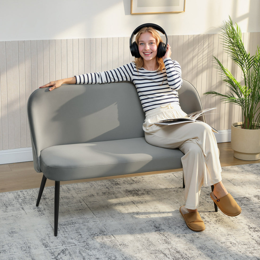 2-Sitzer-Sofa grau - Modernes Sofa in Samtoptik | Farbe: Grau | Maße: 127x63x84,5 cm