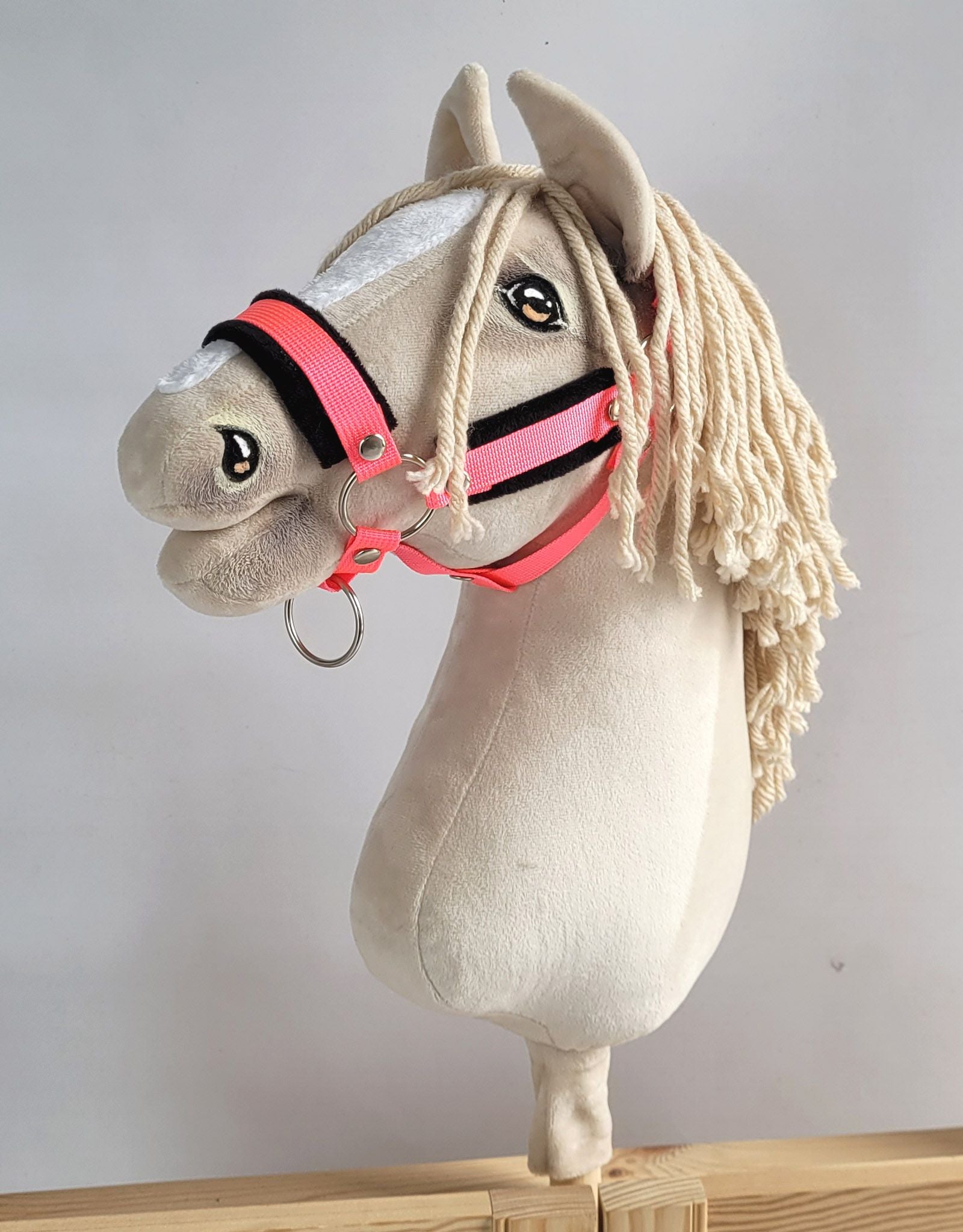 Verstelbare halster - hoofdstel - comfortabel minky vacht voor Hobby Horse A3, neonroze