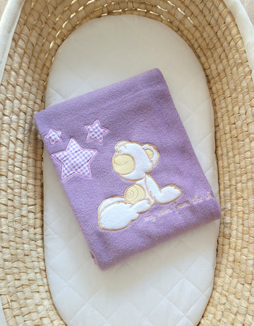 Babyddeken, fleece deken, extra zacht en warm – Carlo Teddybeer met sterren lila, 70x100 cm
