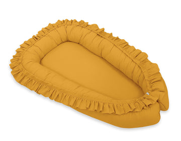 Baby nestje, cocon, veilig & knus slaapcomfort, Premium Cocoon met ruches – BellaFurn honinggeel