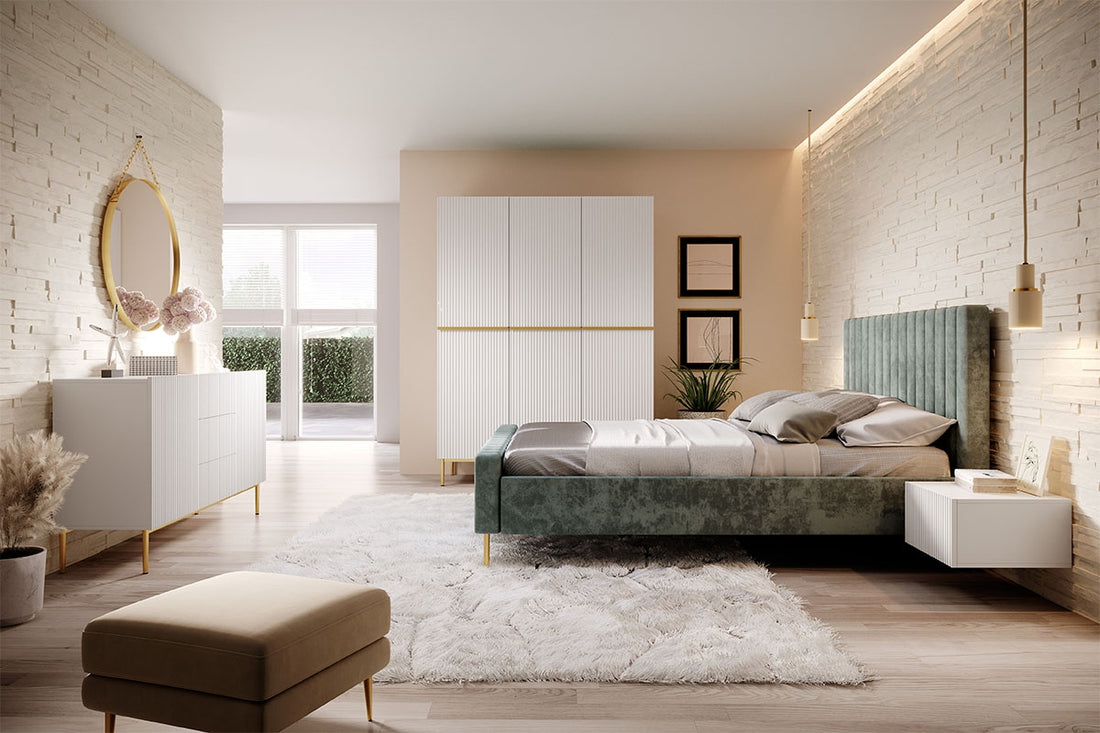 Nicole ladekast 150 cm - Mat wit met gouden poten | Kleur: Mat wit | Maat: 150x85x45 cm