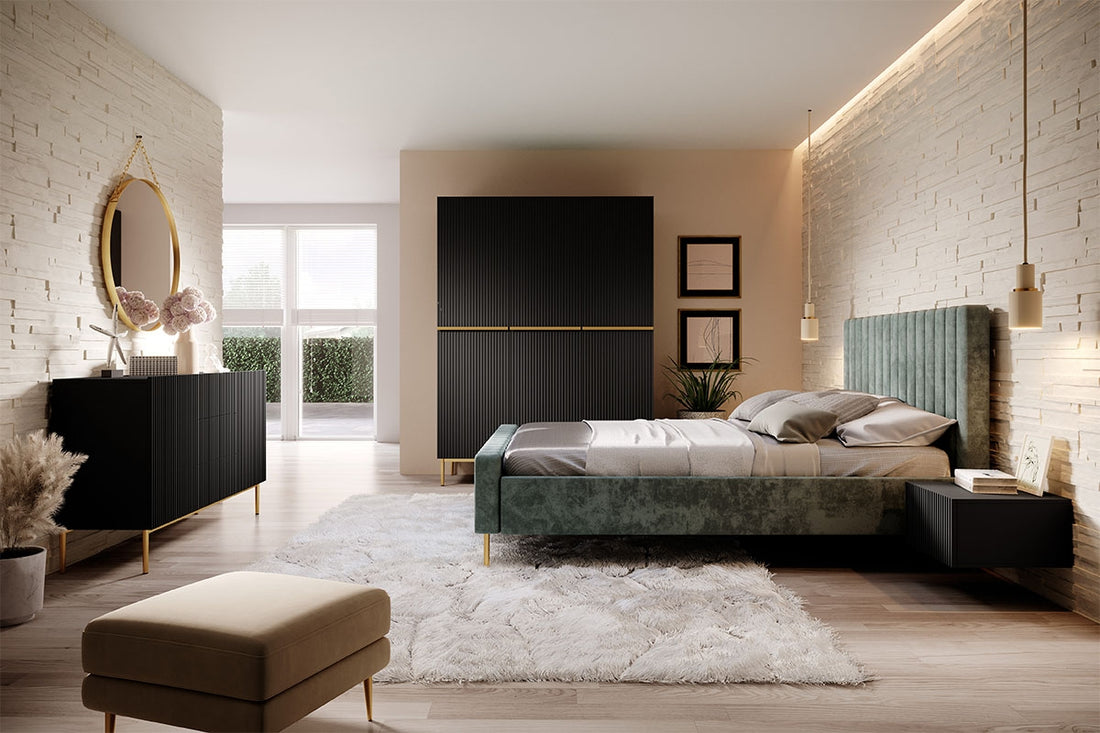 Nicole ladekast 150 cm met lades en planken | Mat zwart | Gouden poten