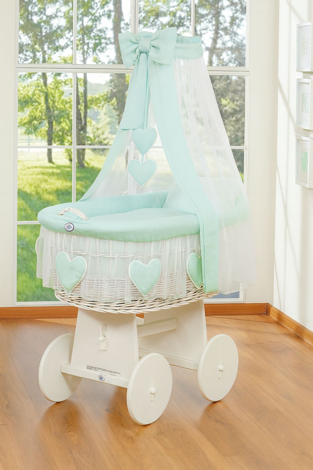 Wicker baby mand, wiegje, ademend & eco-vriendelijk – incl. kap en mint beddengoedset
