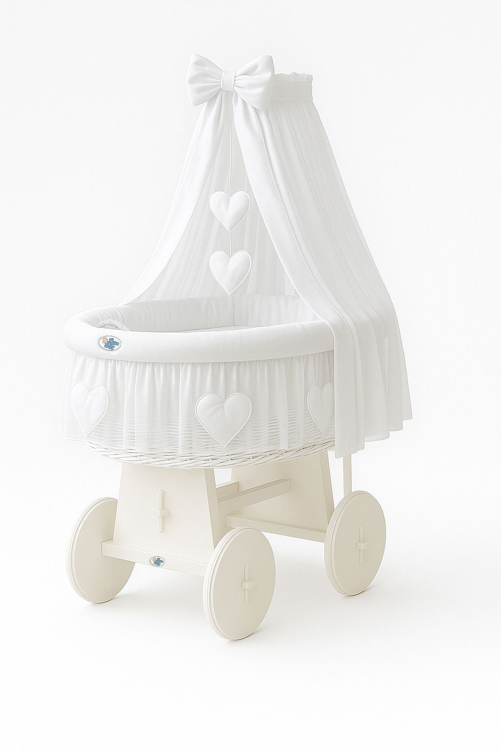 Wicker wiegje - handgemaakt babybedje - duurzaam en comfortabel met wit beddengoed