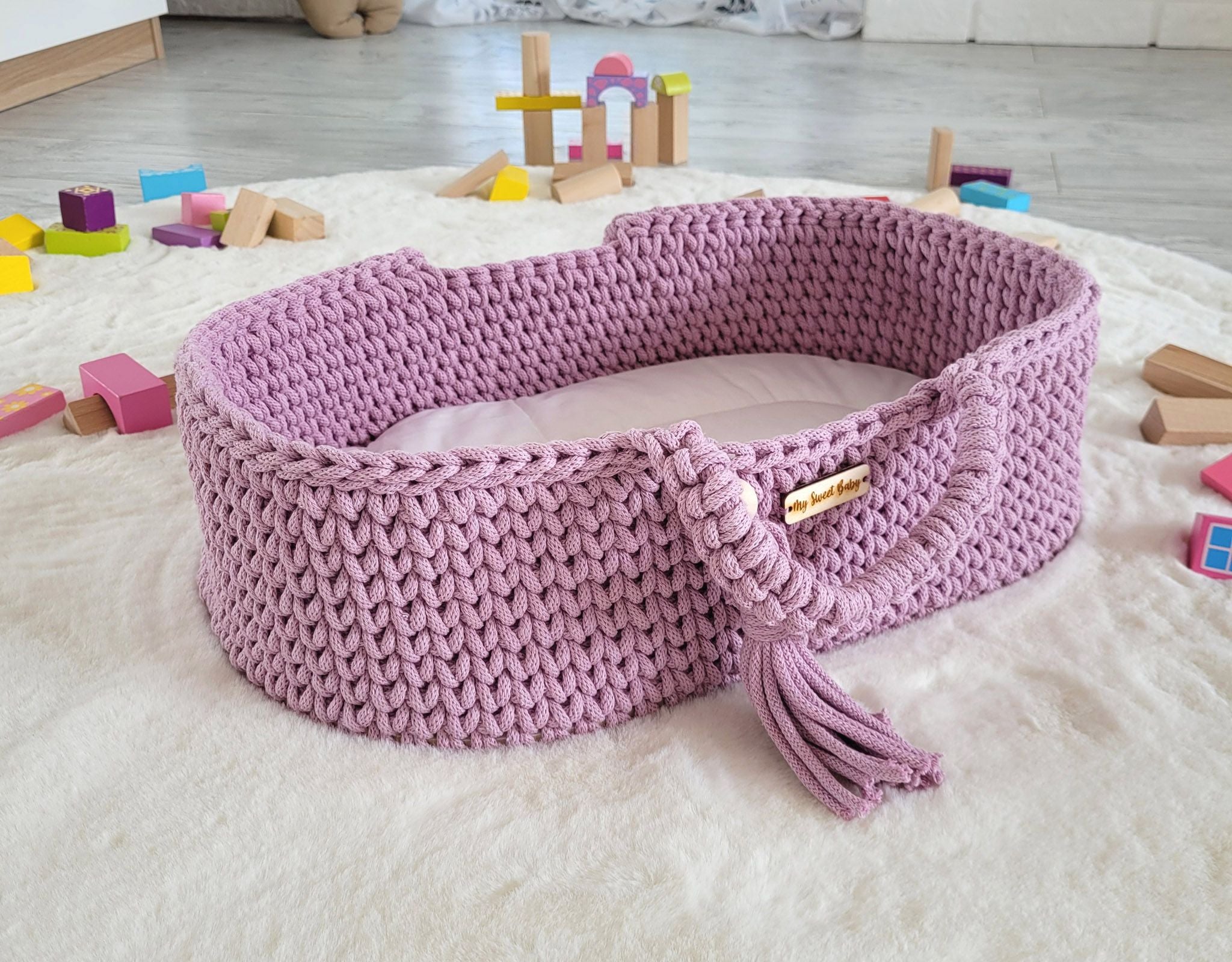 BOHO dockkorg - bomullsbärsele - handgjord och bekväm för dockor, lavendel