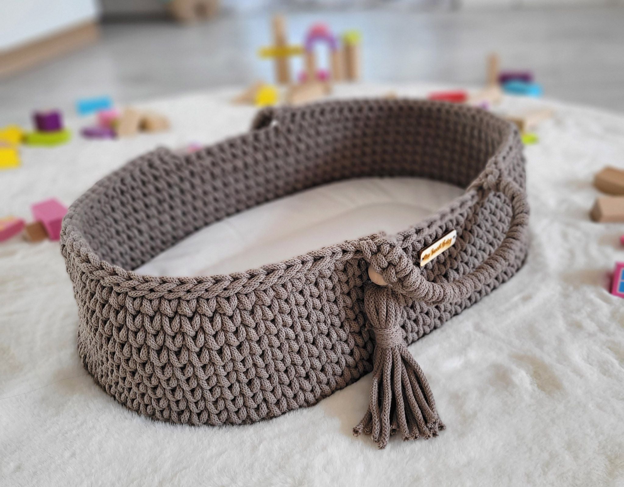 BOHO dockkorg - bärkorg - handgjord bomull - robust och snygg för lekstunden