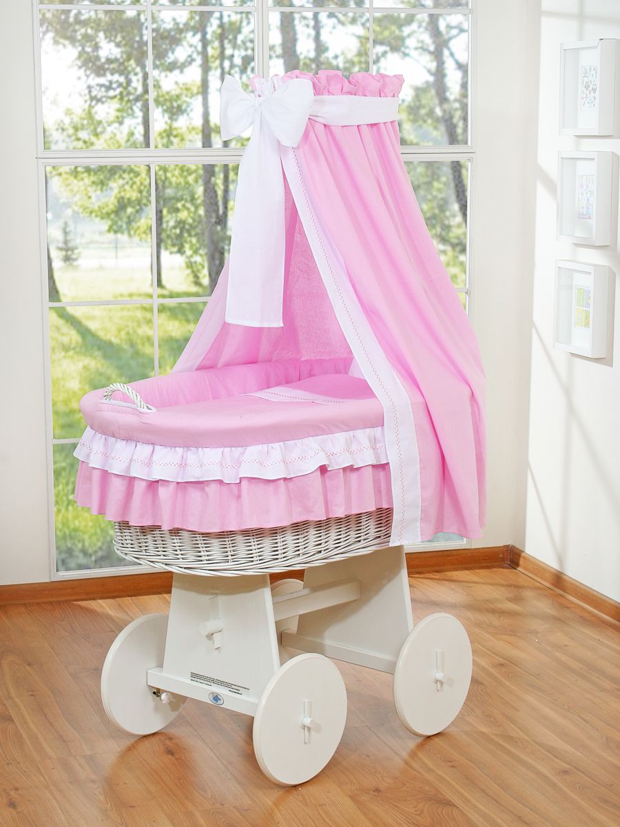 Wicker babybedje - mandje - handgemaakt en veilig met zacht beddengoed
