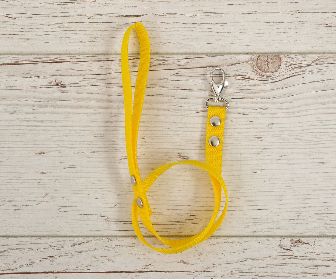Gult rep för hobbyhäst - vävband - slitstarkt och enkelt att fästa