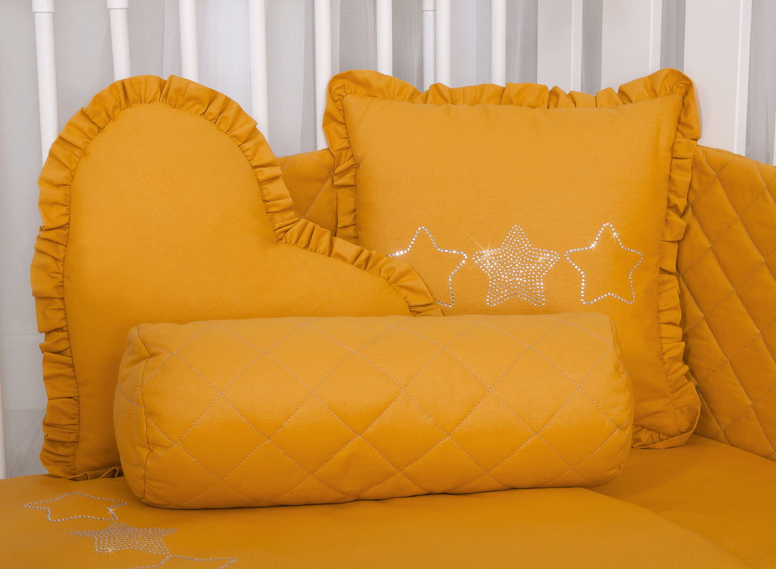 Hjärtformad dekorativ kudde - dekorativ accent - miljövänlig Eco Fillball-fyllning