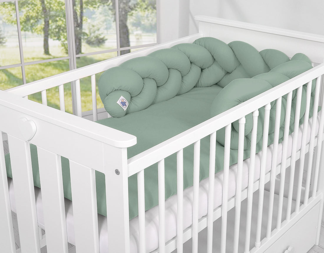 Spjälsängsskydd, vävd sängram, säkert skydd och gott om luftcirkulation – pastellgrönt