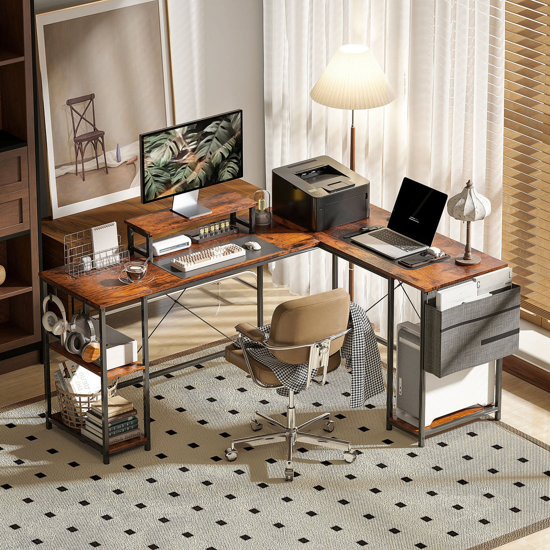 L-förmiger Schreibtisch mit Regal und Monitorständer | Farbe: Braun | Maße: 168x120x90 cm