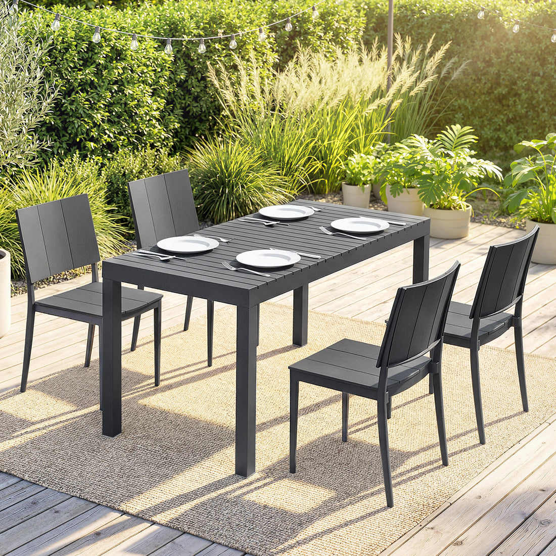 5-teilige Gartenmöbelgarnitur mit 4 Stapelstühlen | Farbe: Dunkelgrau | Maße: 70,5x141,5x74,5 cm