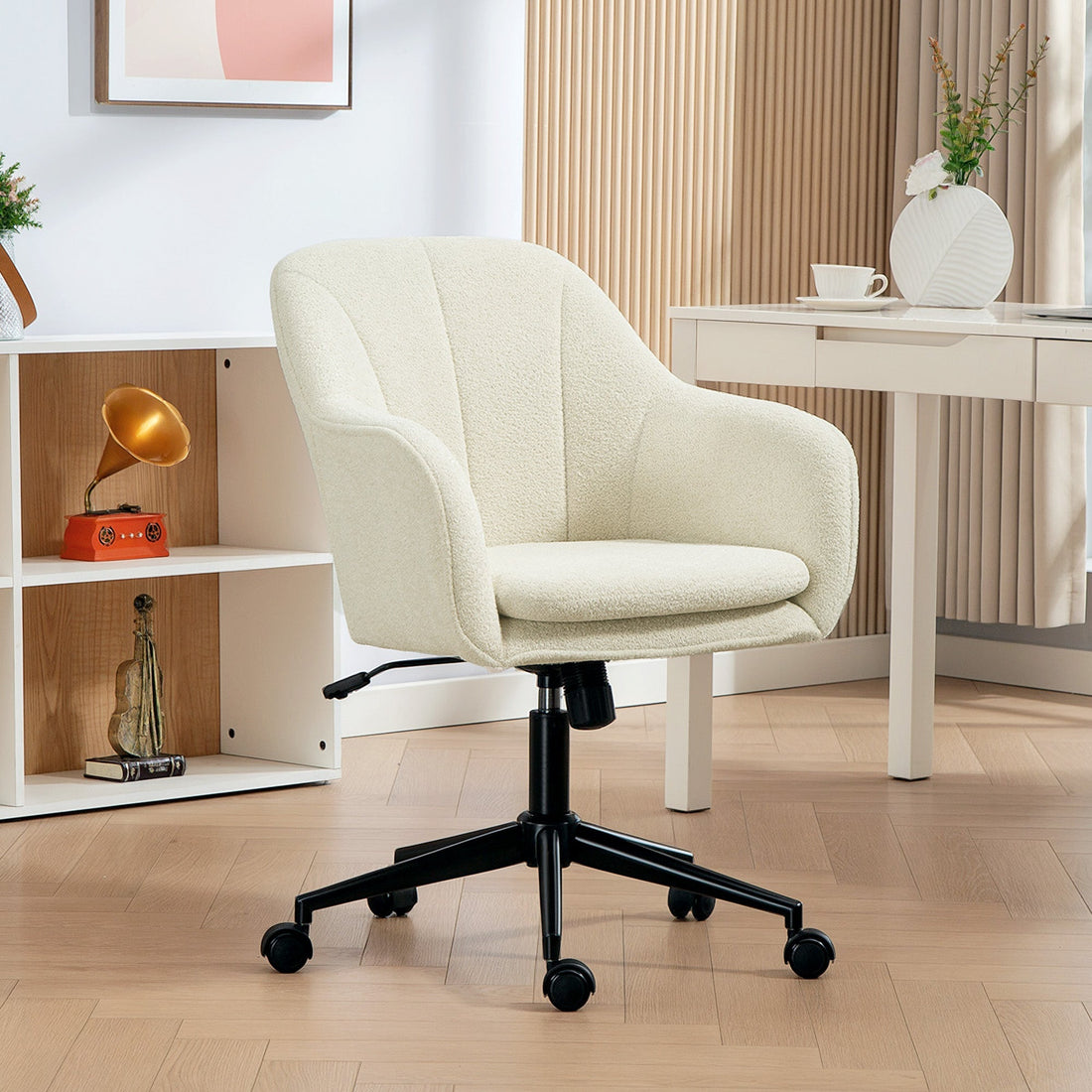 Witte bureaustoel met fluwelen look | Kleur: Wit | Afmetingen: 60x63x84-94 cm