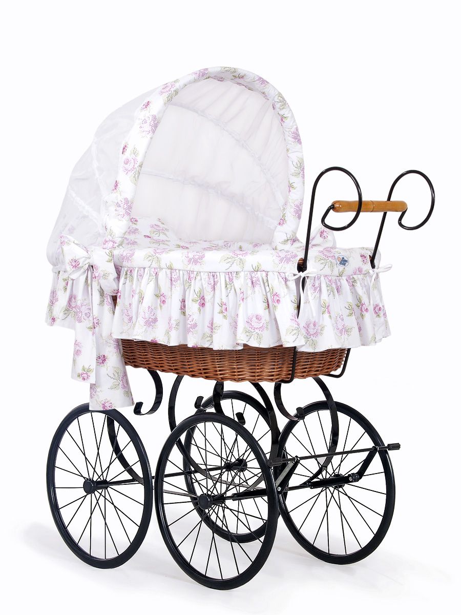 Handgjord spjälsäng i retro rotting – babysäng – andningsbar, allergivänlig madrass, med sängkläder