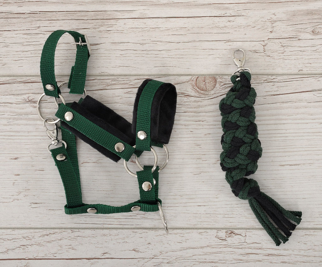 Grimma för hobbyhäst - hästgrimma - justerbar och bekväm med päls och reprem